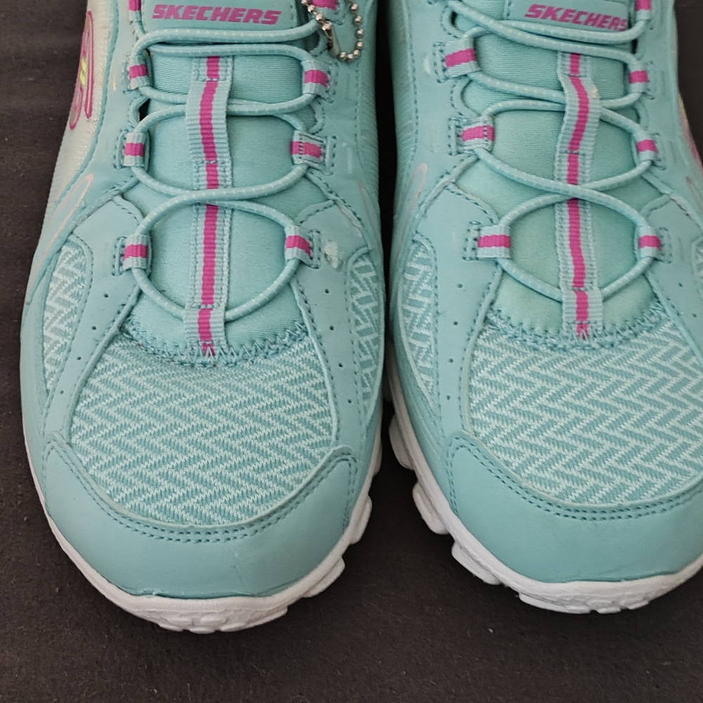 Skechers Blue and Pink Sneakers with Mesh Design